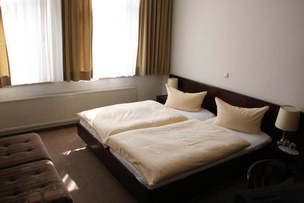 Hotel Diening Essen Cameră foto